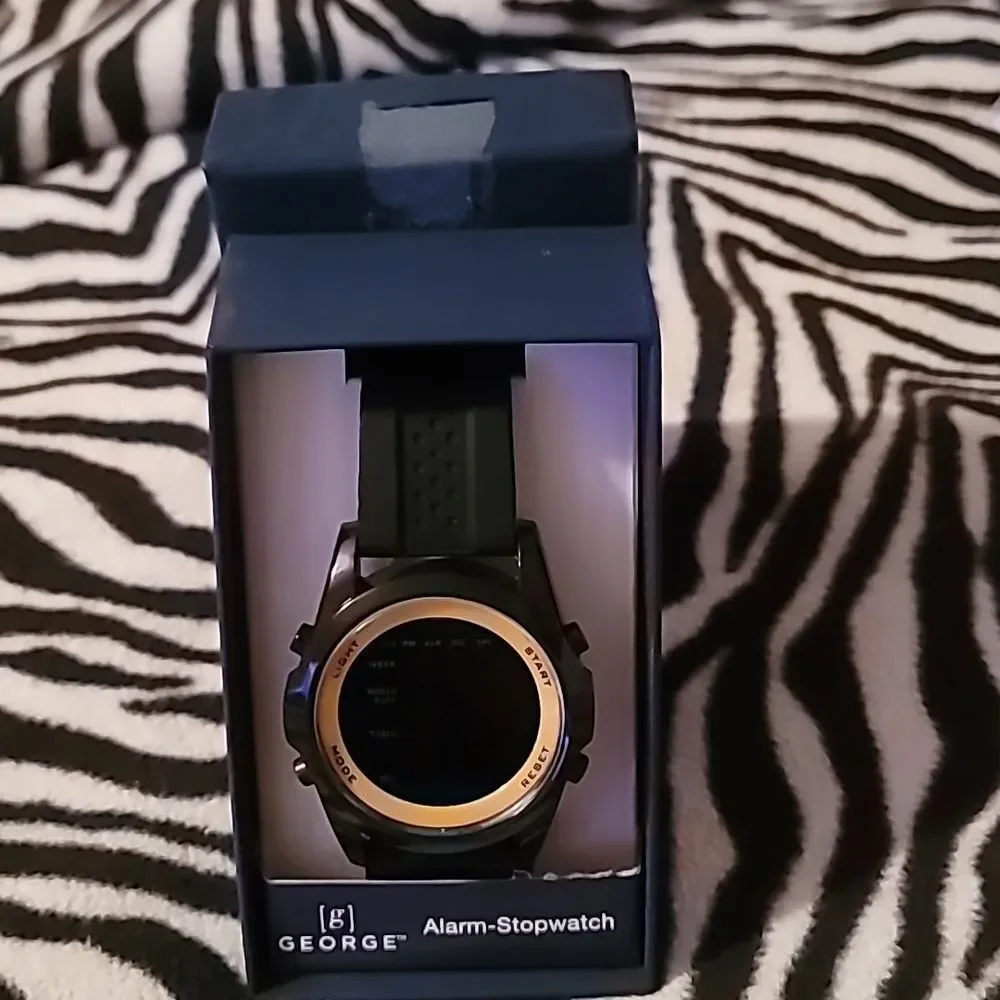 NEW in Box George [g] Alarm Stopwatch Wristwatch Rubber/Silicone Band Black Case